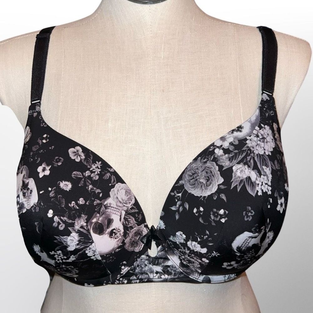 Plus Size Torrid Black Skull Floral Lightly Lined Bra Size 42C